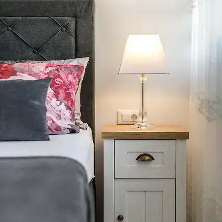 Comfort 아파트 스플리트